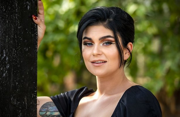 Roxeanne Hazes